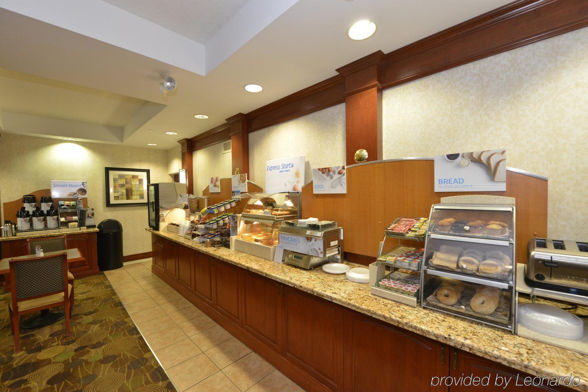 Spark By Hilton กวัลฟ์ ภายนอก รูปภาพ