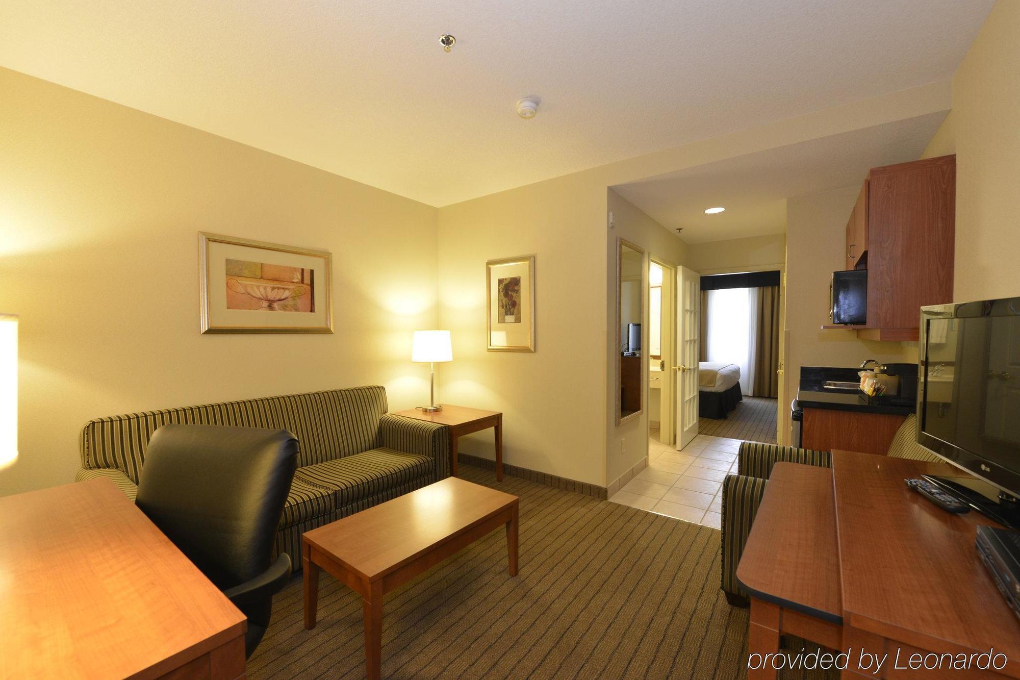 Spark By Hilton กวัลฟ์ ภายนอก รูปภาพ