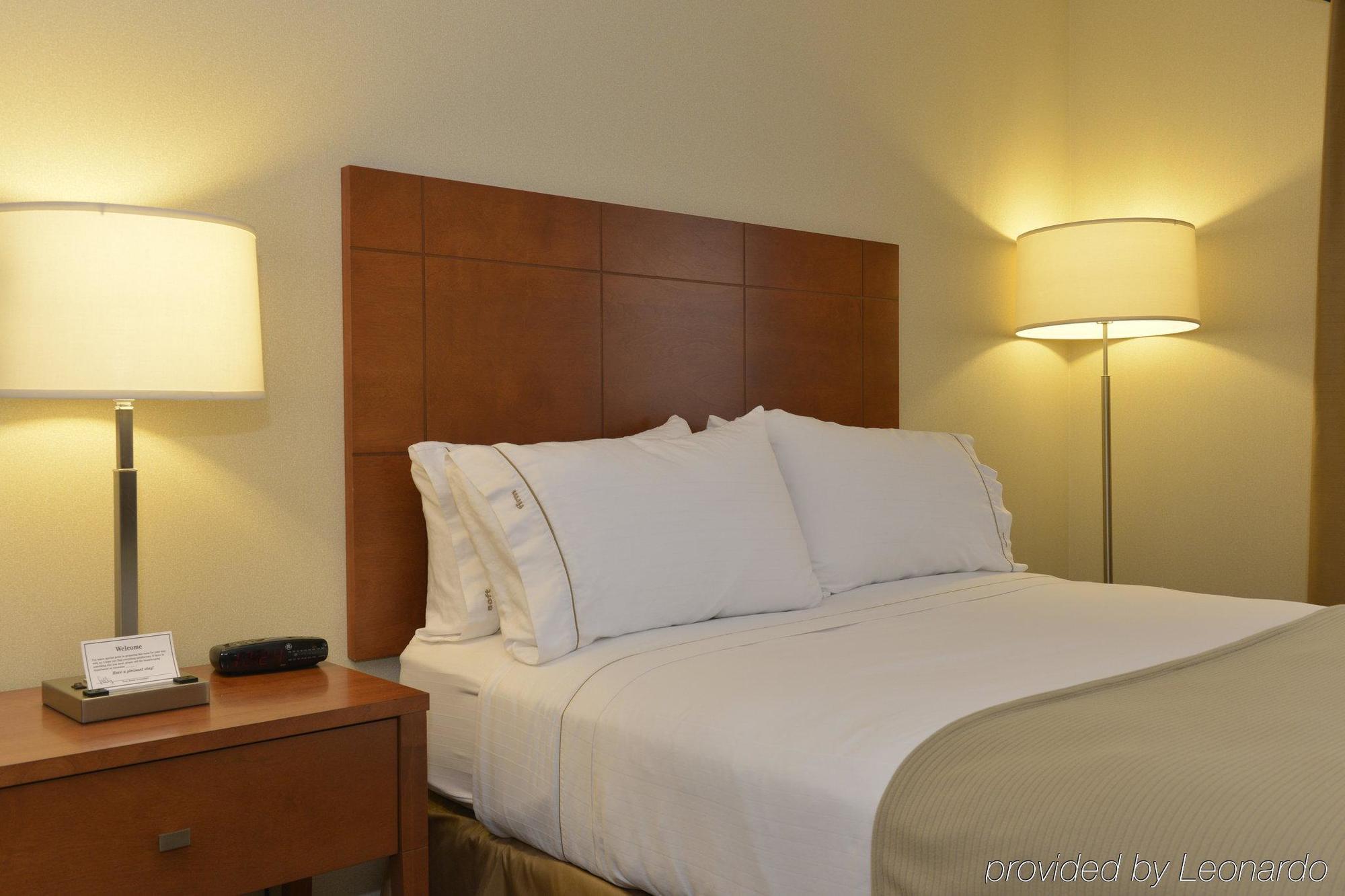Spark By Hilton กวัลฟ์ ภายนอก รูปภาพ